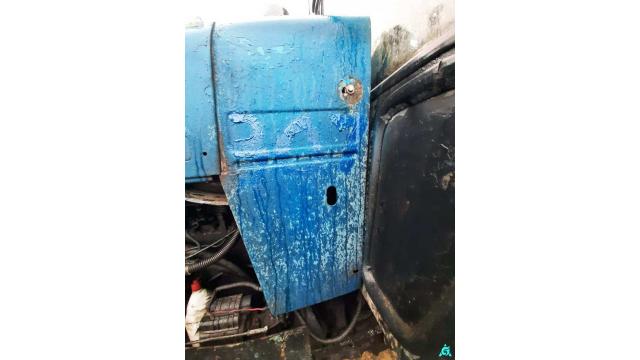 Трактор Беларус-1221, 2002 г.в., рег. знак 2368 ВА, инв. №307 (Витебская обл., Браславский р-н, аг.Друя, ул. Браславская, 62)