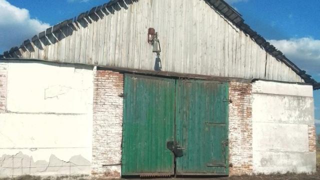 Комплекс имущества (механический зерноток, склады) в аг.Глыбочка с учетом прочего имущества (Витебская обл., Ушачский р-н, аг.Глыбочка, ул. Центральная, 31В)