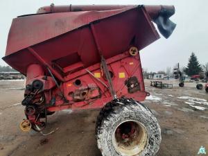 Бункер загрузчик зерна, 2019 г.в., инв. №1406 (Витебская обл., Браславский р-н, аг.Друя, ул. Браславская, 62)