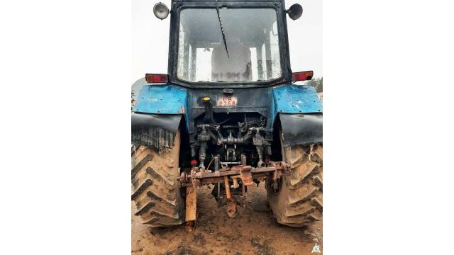 Трактор Беларус-1221, 2002 г.в., рег. знак 2368 ВА, инв. №307 (Витебская обл., Браславский р-н, аг.Друя, ул. Браславская, 62)