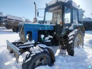 Трактор Беларус 82.1, 1993 г.в., рег. знак БЯ 0532, инв. №098 (Витебская обл., Миорский р-н, Повятский с/с, д.Паташня, ул. Молодёжная, 13)