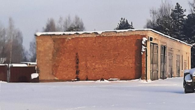 Комплекс имущества мехдвора с административным зданием общей пл. 5200,1 кв.м., благоустройством территории и прочим имуществом (Витебская обл., Браславский р-н, Друевский с/с, 32, вблизи аг.Друя)