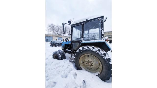 Трактор Беларус 892, 2015 г.в., инв. №010503 (Витебская обл., Глубокский р-н, Озерецкий с/с, д.Озерцы, ул. Советская, 25)