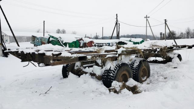 Прицеп для перевозки рулонов 9м (без постановки на учет), инв. №5012 (Витебская обл., Миорский р-н, Повятский с/с, д.Паташня, ул. Молодёжная, 13)