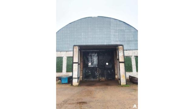 Комплекс имущества (мастерские арочного типа, склады) в аг.Глыбочка с учетом прочего имущества (Витебская обл., Ушачский р-н, аг.Глыбочка, ул. Центральная, 31В)