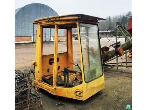 Кабина от погрузчика Амкодор 342, инв. №5200 (Витебская обл., Браславский р-н, аг.Друя, ул. Браславская, 62)