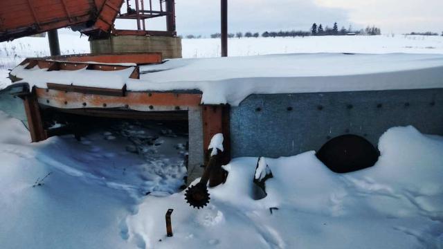 Зерносушильный комплекс с навесом, инв. №5050 (Витебская обл., Миорский р-н, Повятский с/с, д.Паташня, ул. Молодёжная, 13)