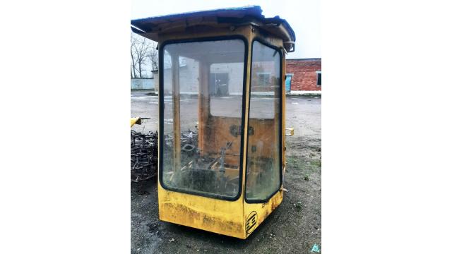 Кабина от погрузчика Амкодор 342, инв. №5200 (Витебская обл., Браславский р-н, аг.Друя, ул. Браславская, 62)