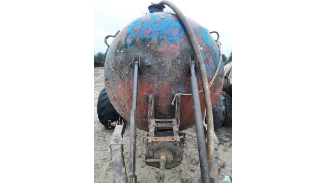 Бочка на колесах 6 куб.м., инв. №5010 (Витебская обл., Браславский р-н, аг.Друя, ул. Браславская, 62)