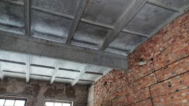 Комплекс имущества мехдвора с административным зданием общей пл. 5200,1 кв.м., благоустройством территории и прочим имуществом (Витебская обл., Браславский р-н, Друевский с/с, 32, вблизи аг.Друя)